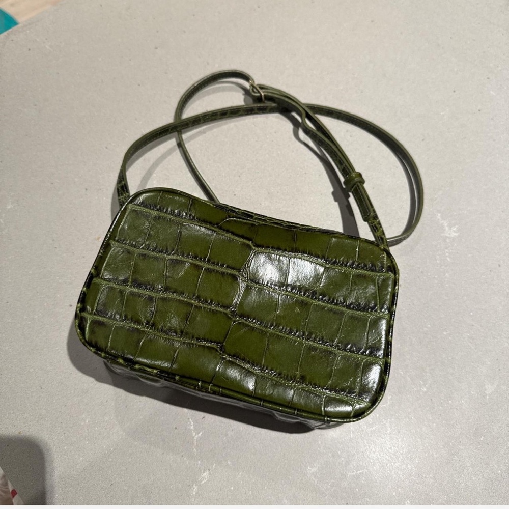 Zara green croc embossed leather crossbody camera bag purse